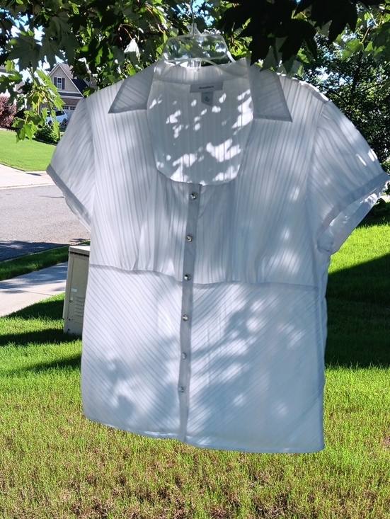 dressbarn Tops - dressbarn White Short-Sleeve Button Down Blouse
